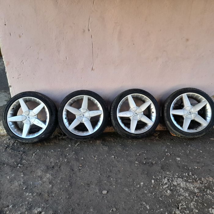 Vând jante aliaj cu tot cu, cauciucuri bune de iarnă 205-45-17