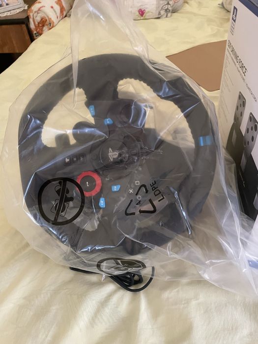 Logitech G29 не е ползван!