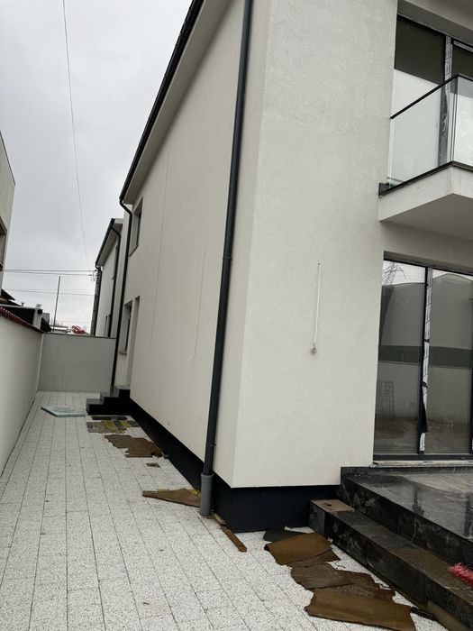 Casa la cheie 165mp zona Spitalului Regional-Bariera Valcii