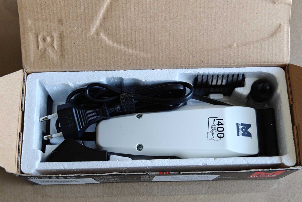 Машинка для стрижки волос MOSER 1400 white edition.