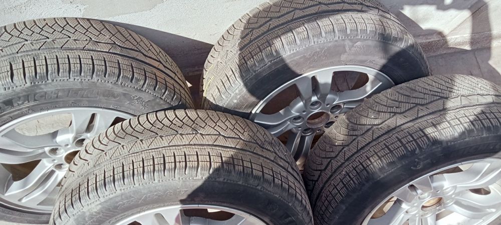 Jante aliaj  bmw x 3cu cauciucuri michelin 235/ 55 /17
