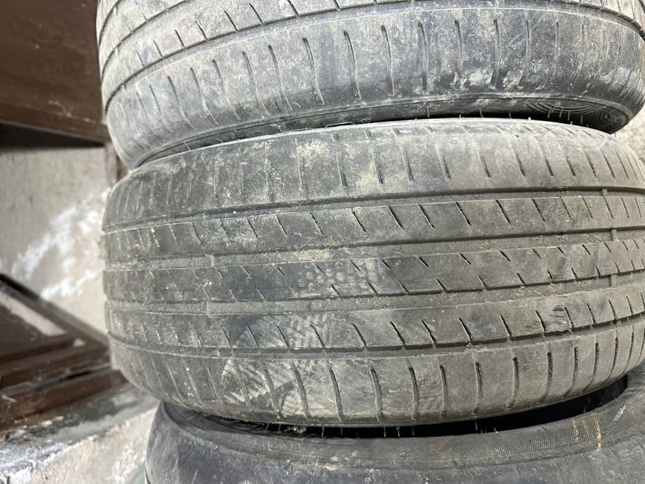 Шины комплекты продам
