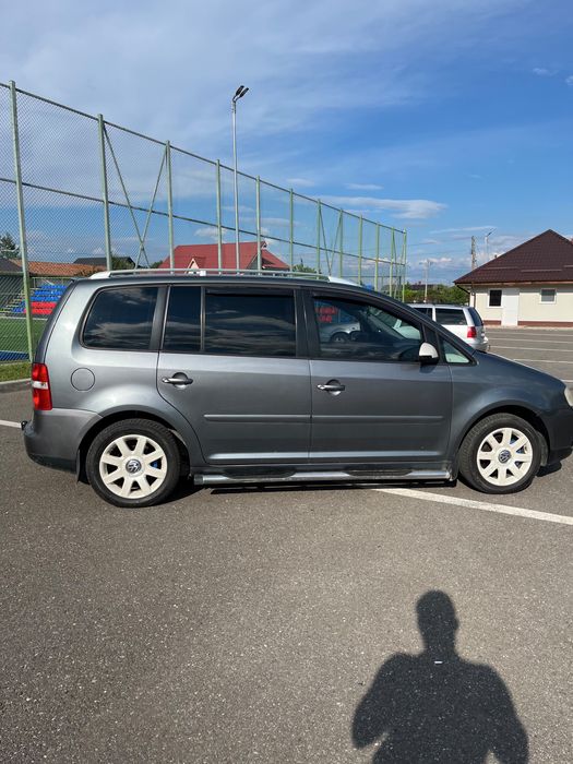 VOLKSWAGEN Touran 2004 — imagine 3