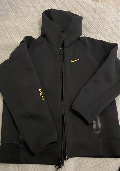 Найк нокта с золотой полоской