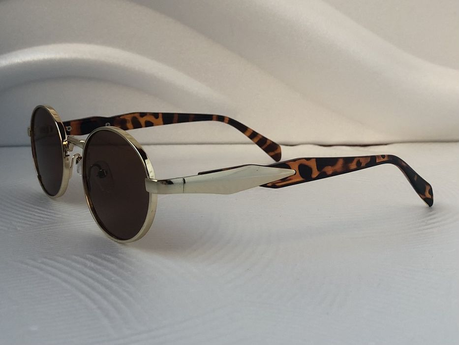 Модерни дамски слънчеви очила