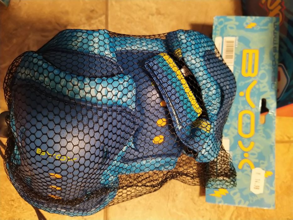 Детско колело 20 цола с подарък нови  каска, наколенки и подлакътници