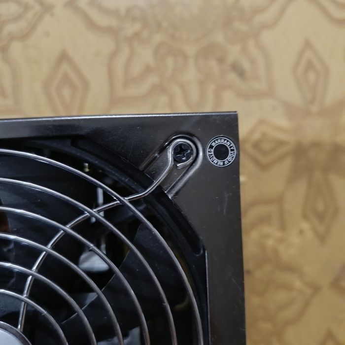 Блок питания для компьютера 700 Вт