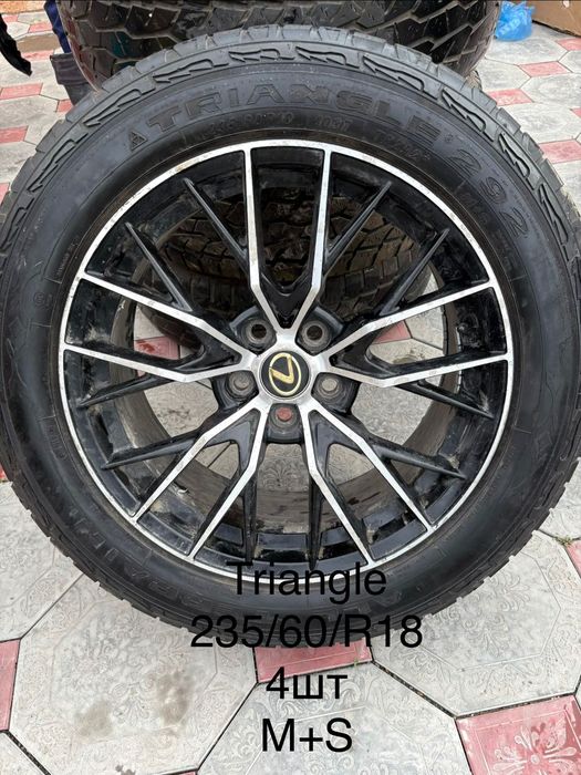 Продам шины Triangle 235/60R18