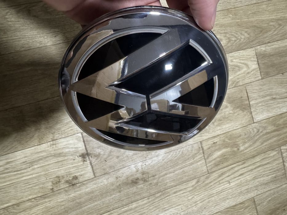 Emblema Radar Sigla Logo Radiator Vw Distronic ACC Vw Passat B8 GOLF 7