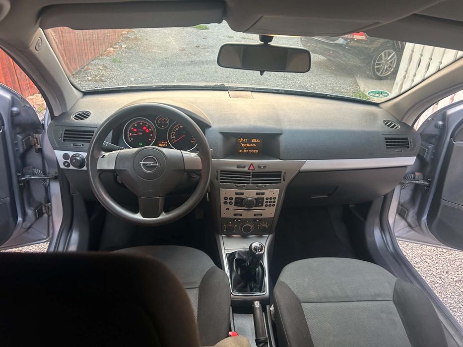 Opel Astra H 1.6 benzină