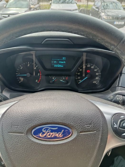 Se vinde Ford Transit