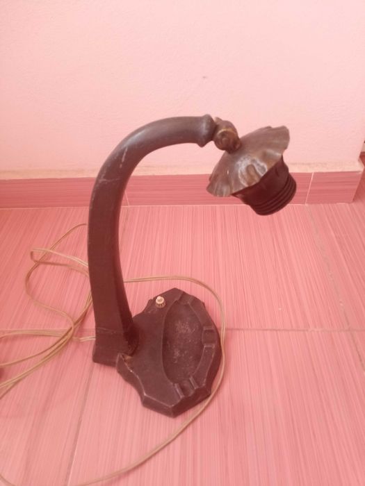 Стара нощна лампа.