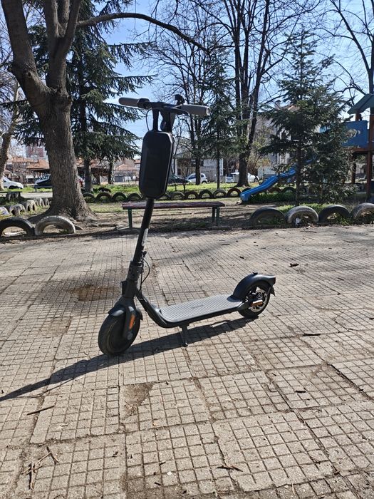 Електрическа тротинетка Segway-Ninebot F40 - В Отлично състояние