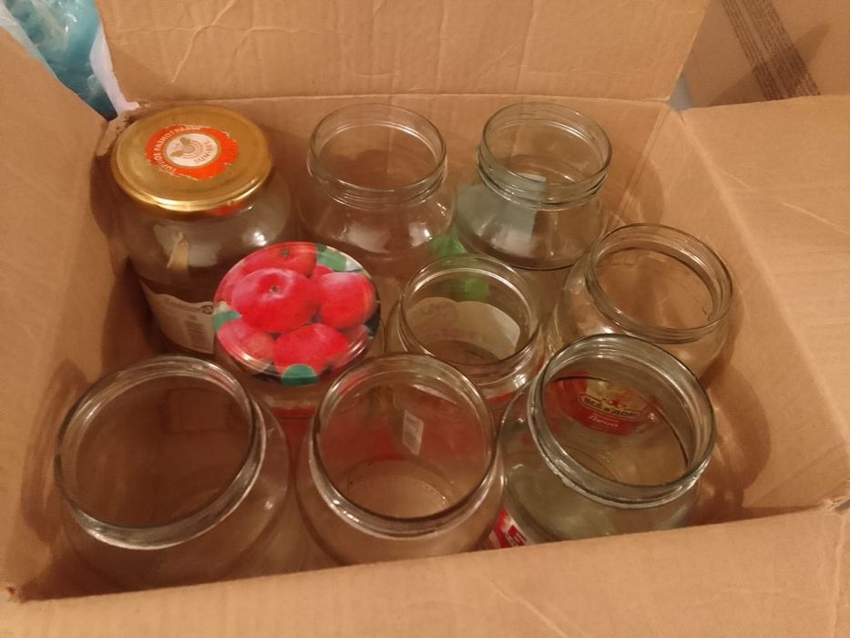 Банки стеклянные 600 тг