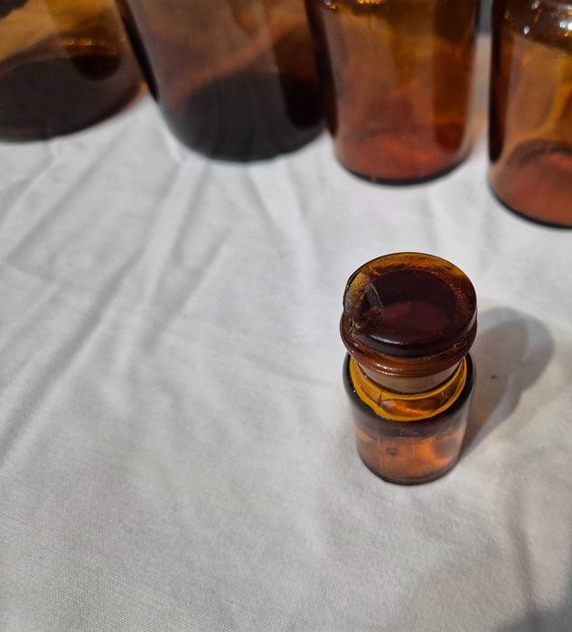 Стари Аптекарски шишета 7 броя Кафяви