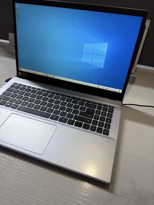 Ноутбук Acer aspire 3