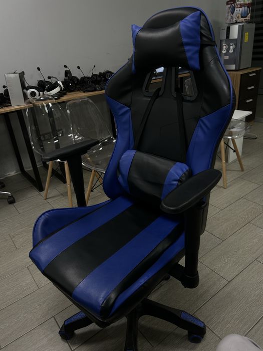 Игровое место / игровое кресло / стол