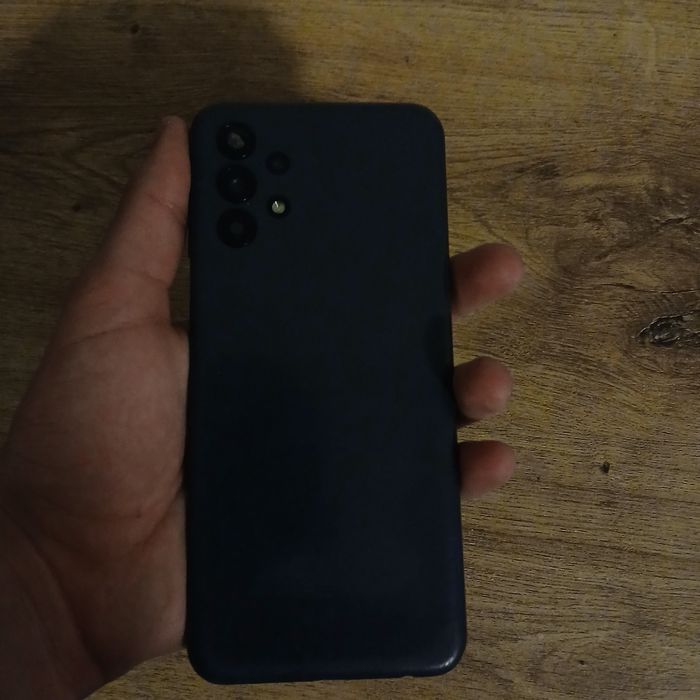 Vând Samsung a 13 pentru piese preț negociabil