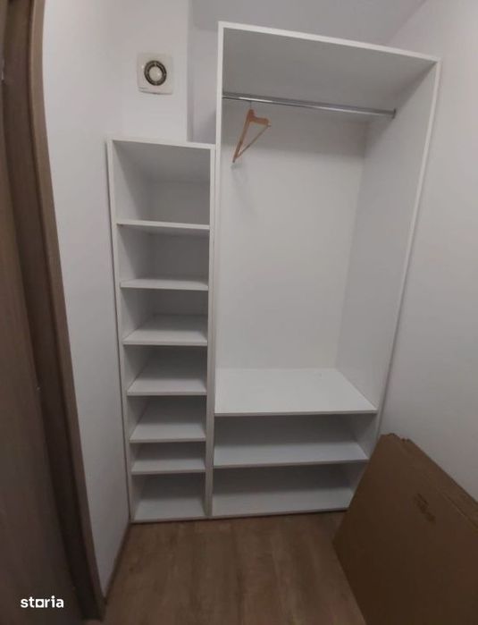 Apartament de 3 camere, 62 mp, parcare, Zona Vivo