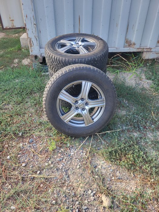 Комплект зимние шины