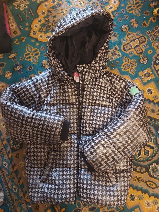 Отдам куртку на девочку