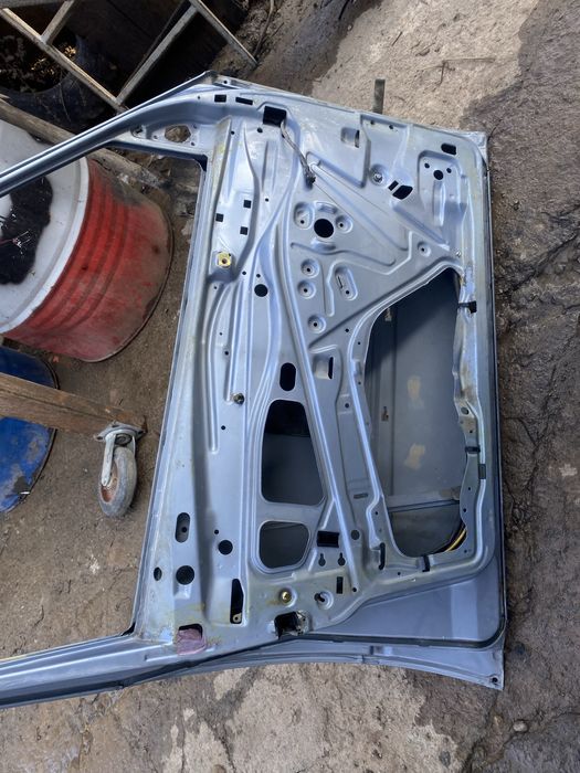 Двери мерседес 124