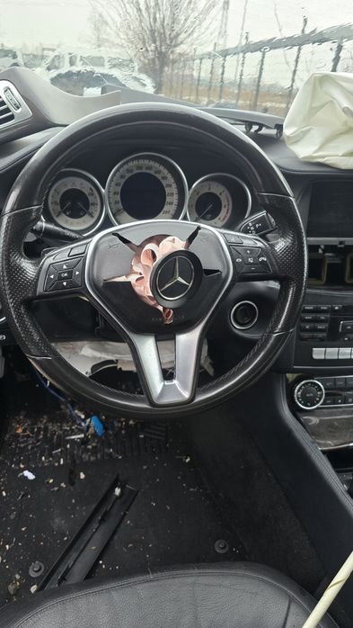 Мулти волан от Mercedes
