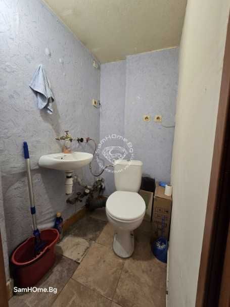 Дава се под наем Магазин в Варна, Окръжна болница - 20 кв.м за 190 € - Снимка #1