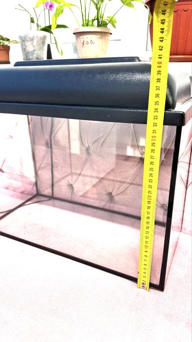 Продаю отличный аквариум