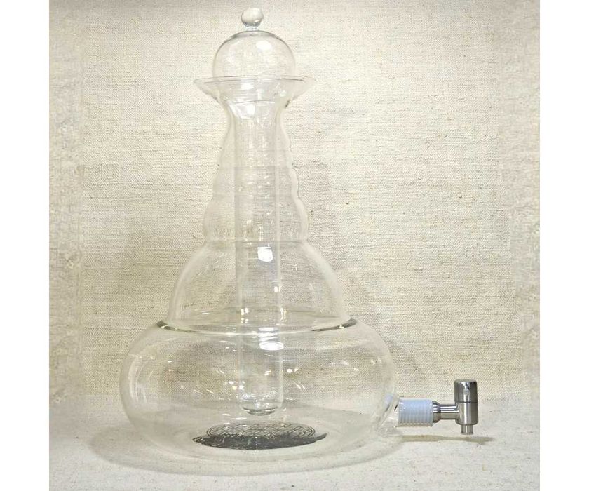 Carafă TC Universe 10L cu Floarea Vieții Platina și stativ din lemn – apă structurată / vitalizată