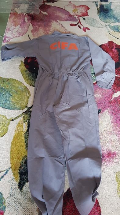 Vand o salopeta pentru mecanici