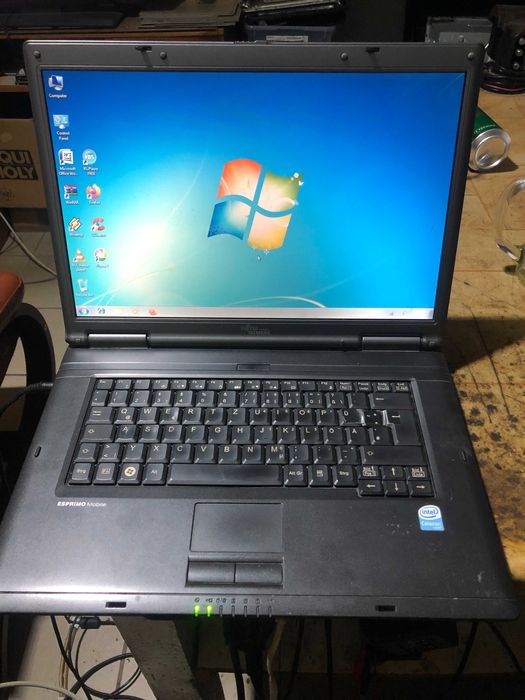Laptop Fujitsu Siemens Computer Esprimo Mobile V5535