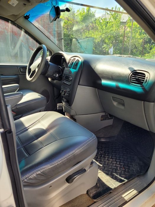 Dodge caravan 2005
