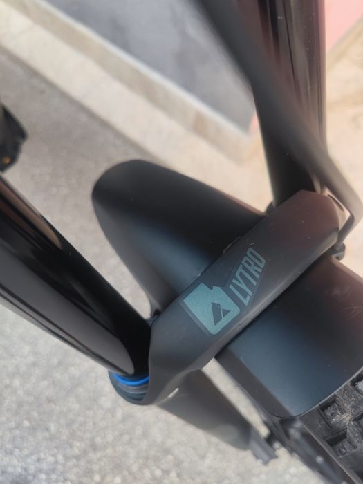 Карбонов Електрически Велосипед 27.5/29 Bulls Bosch CX Smart System