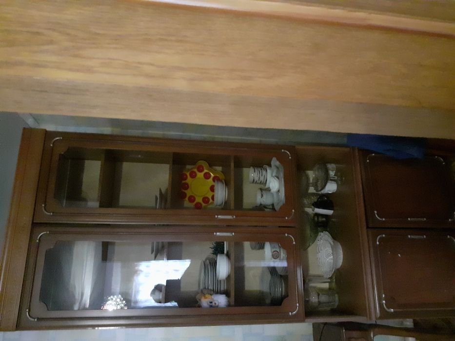 Продам сервант  очень хорошем состоянии