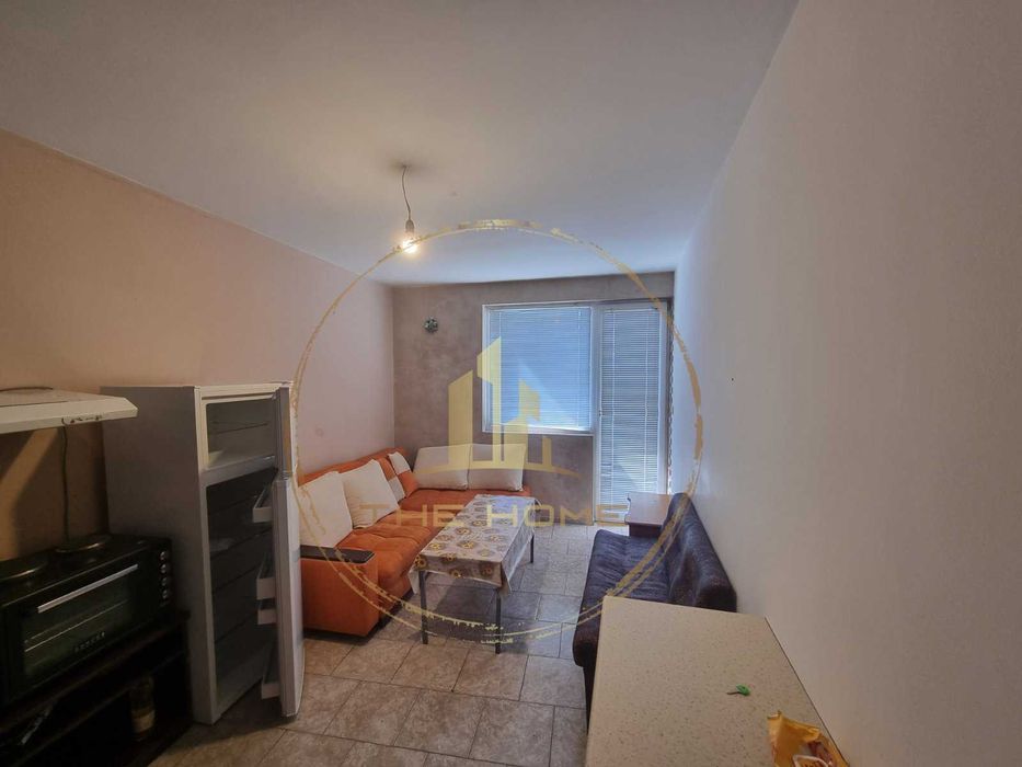 Дава се под наем Двустаен апартамент в Варна, Колхозен пазар - 45 кв.м за 290 € - Снимка #1