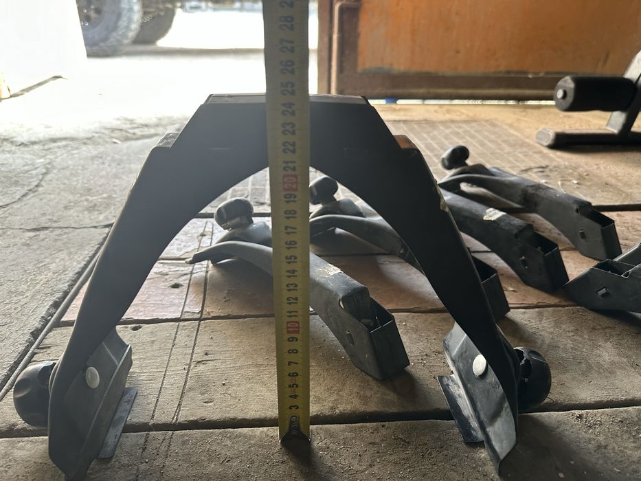 Крепление багажника