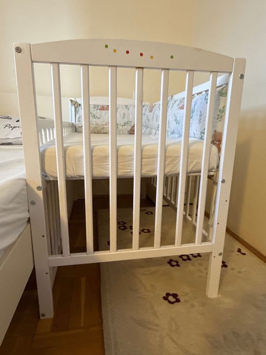 Patut bebelusi cu laterala culisanta