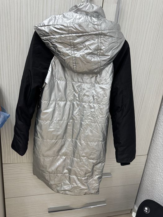 Куртка осенняя на 7-9 лет