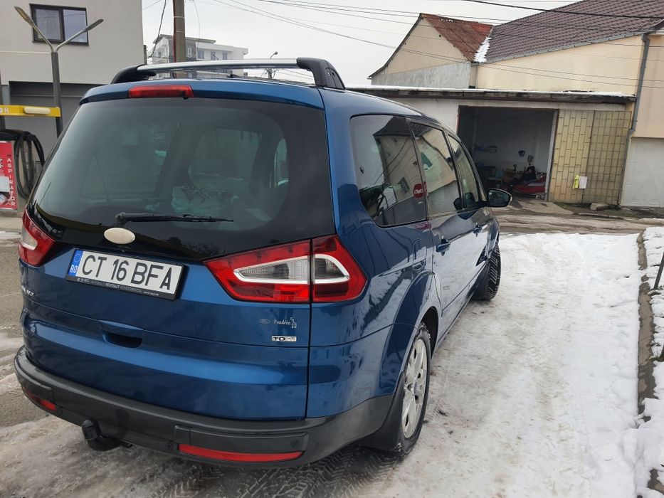 Vand sau Schimb Hyundai Tucson si Ford Galaxy