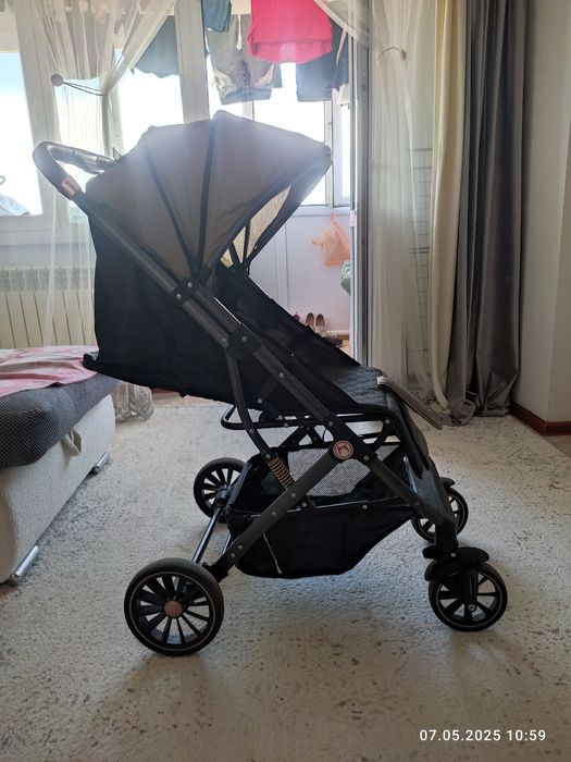 Коляска детская в отличном состоянии