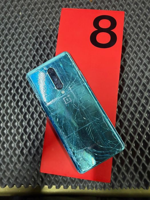 OnePlus 8 256гб .