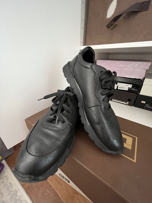 Продам мужскую обувь