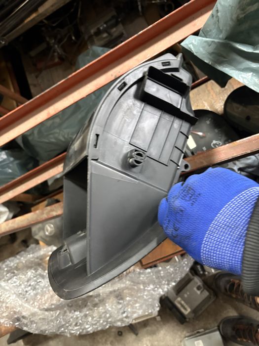 Renault Clio 2015 година Жабка