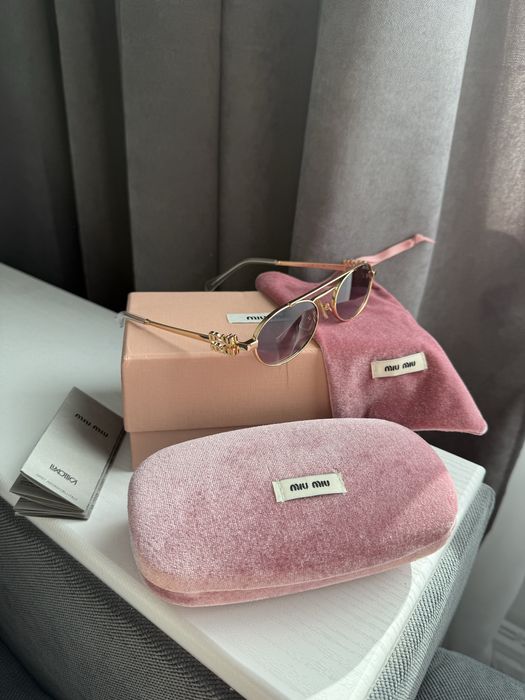 Слънчеви очила miu miu