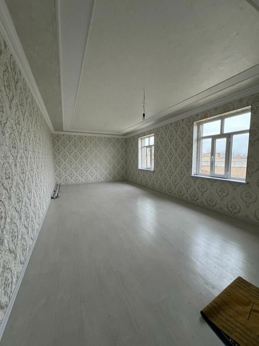 qibray markazida 2.4 sotixli tayyor podklyuch uchaska