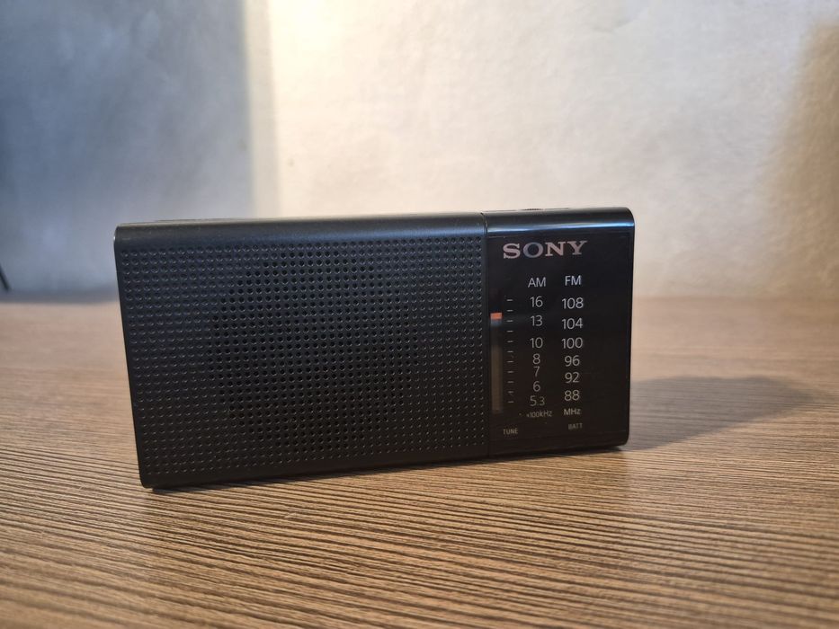 Radio portabil Sony ICF-P36 AM FM