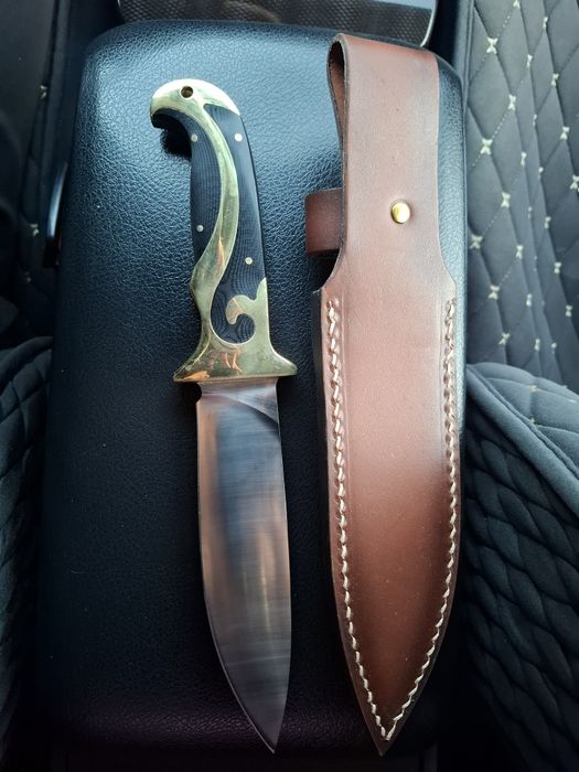 Продам достойный нож