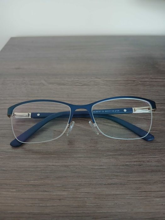 Продавам нови очила