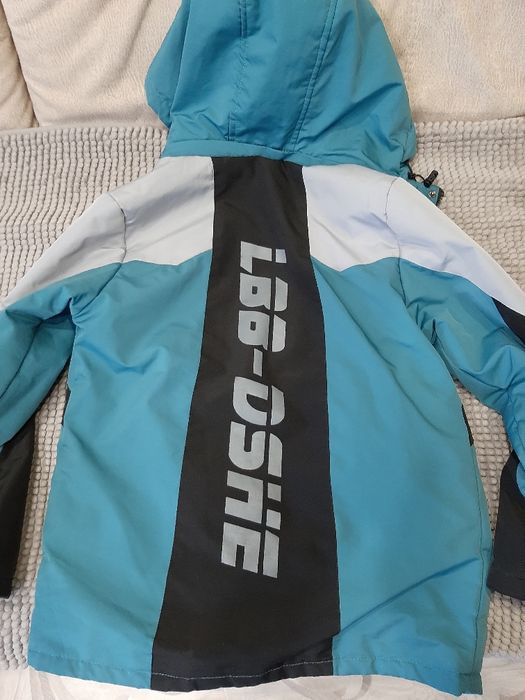 Продам детские вещи .